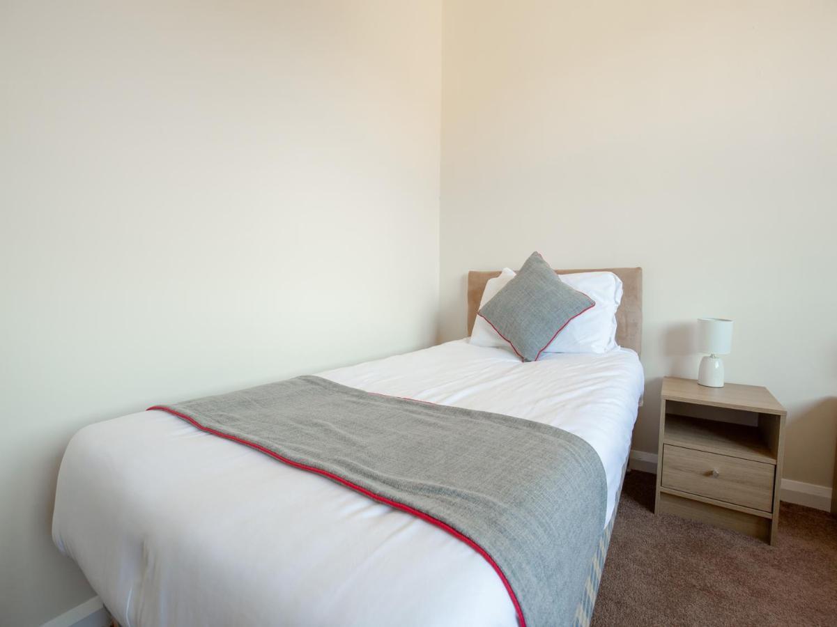 The Ben Mhor Hotel, Bar & Restaurant Grantown-on-Spey Eksteriør billede