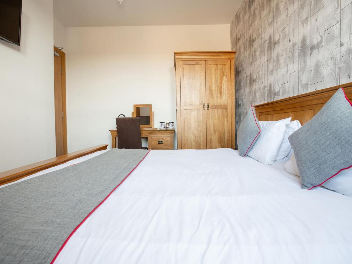 The Ben Mhor Hotel, Bar & Restaurant Grantown-on-Spey Eksteriør billede