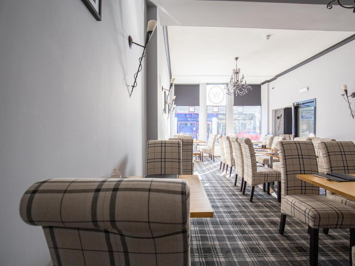 The Ben Mhor Hotel, Bar & Restaurant Grantown-on-Spey Eksteriør billede